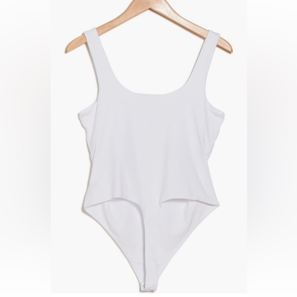 NWOT Good American Good Form Modern Tank Bodysuit in size M (GA size 2) - Picture 5 of 10